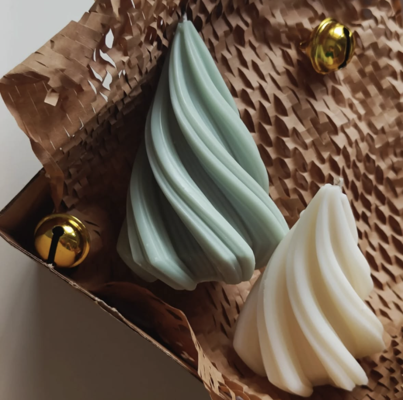 swirl xmas tree soy candle
