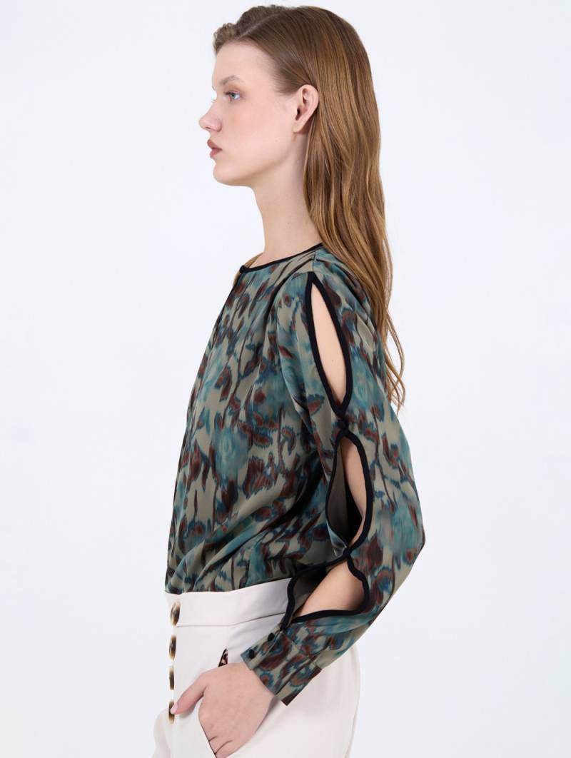 skatie slit sleeve blouse hook sketchshop