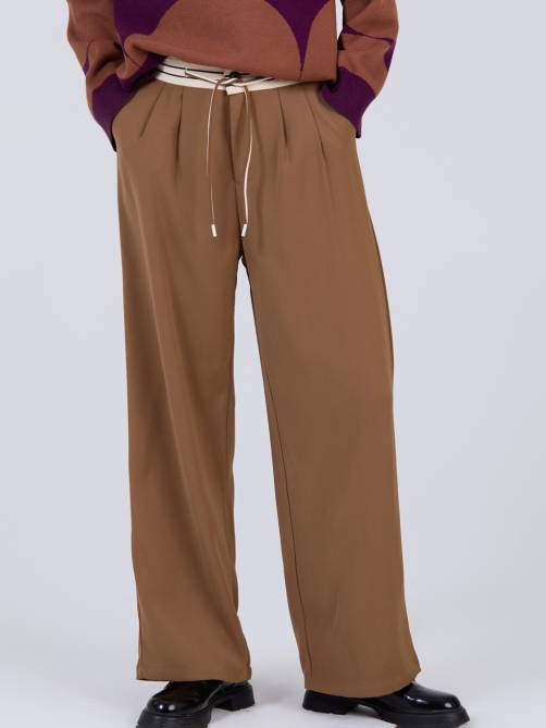 skatie contrast waistband trousers ecru sketchshop