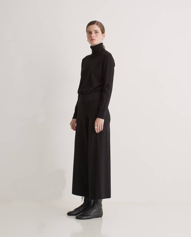 yerse black viscose culottes sketchshop