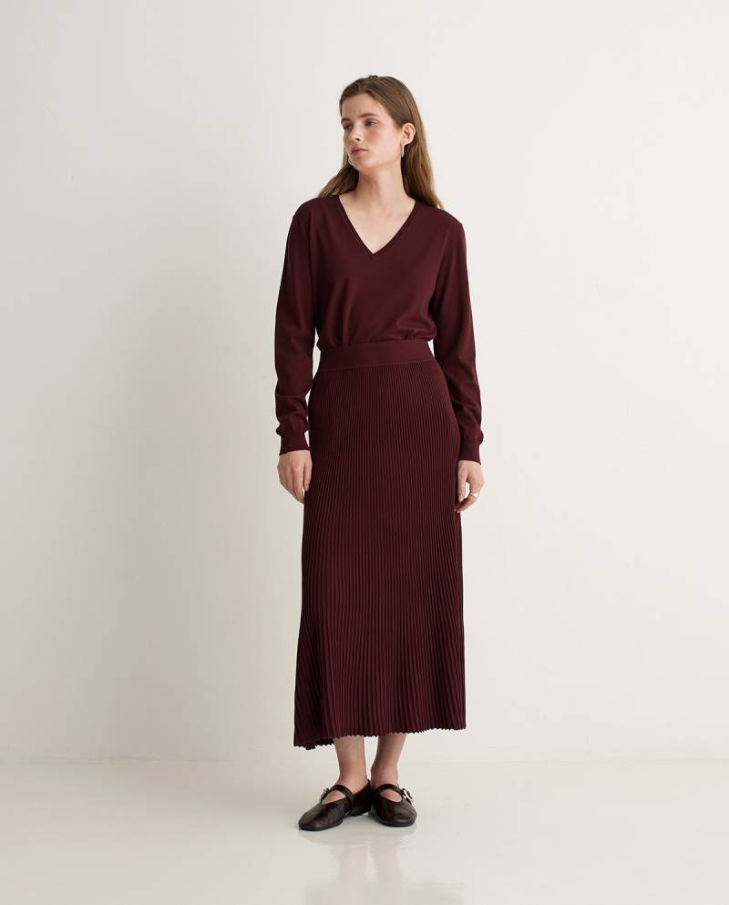 yerse maroon pleated midi skirt sketchshop