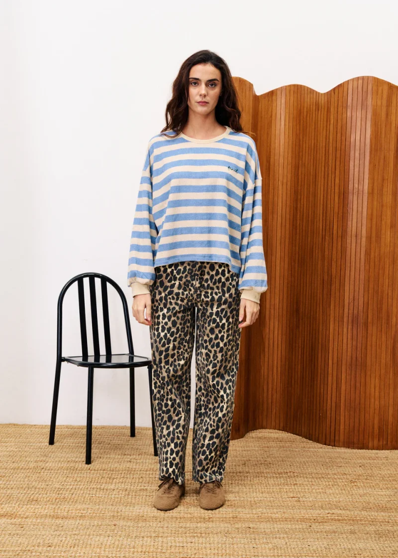 frnch iris light blue sweatshirt sketchshop