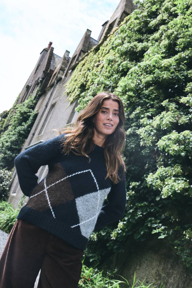 ichi ihbayana sweater total eclipse sketchshop