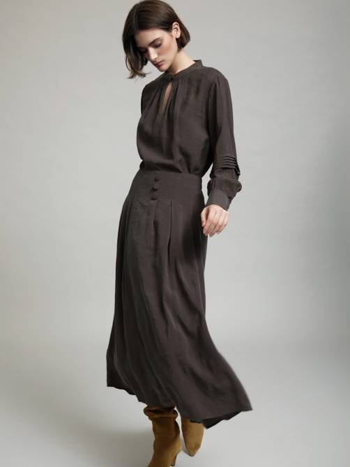 skatie midi skirt with covered buttons mole sketchshop