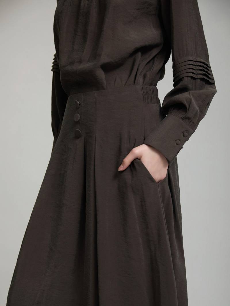 skatie midi skirt with covered buttons mole sketchshop