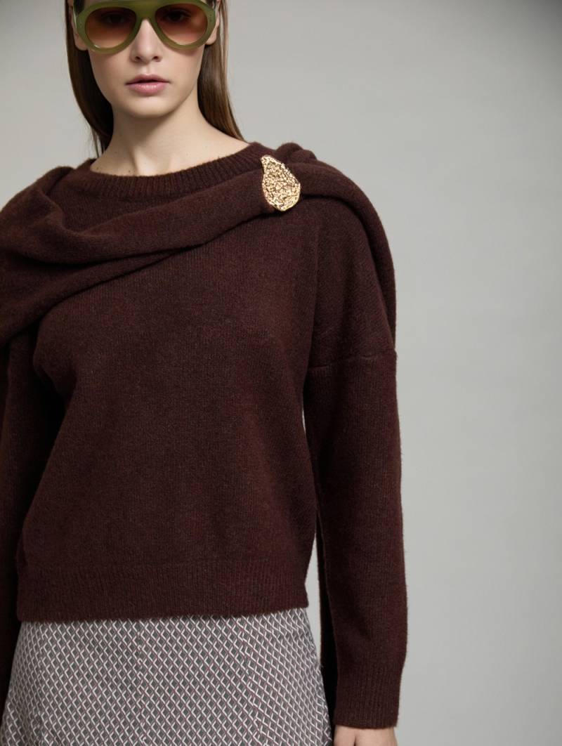 skatie sweater with brooch scarf dusty windsor sketchshop