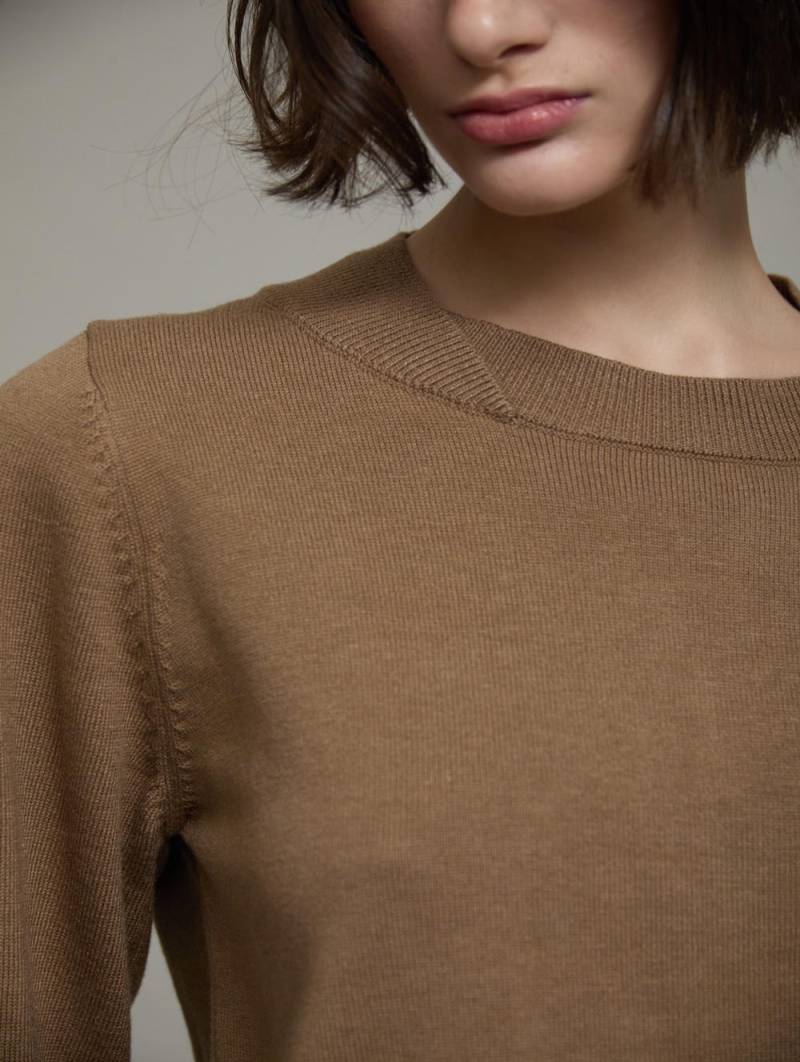 skatie sweater cuffs buttons wax sketchshop