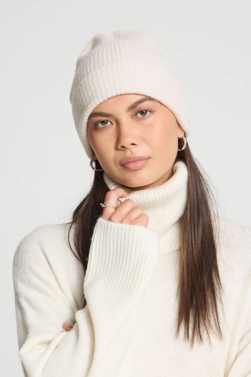 ichi iaivo beanie cloud dancer sketchshop